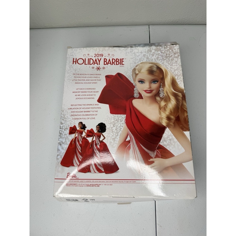 Mattel Barbie 2019 Holiday Special Edition Christmas Doll Blonde Blue Eyes - Picture 4 of 15